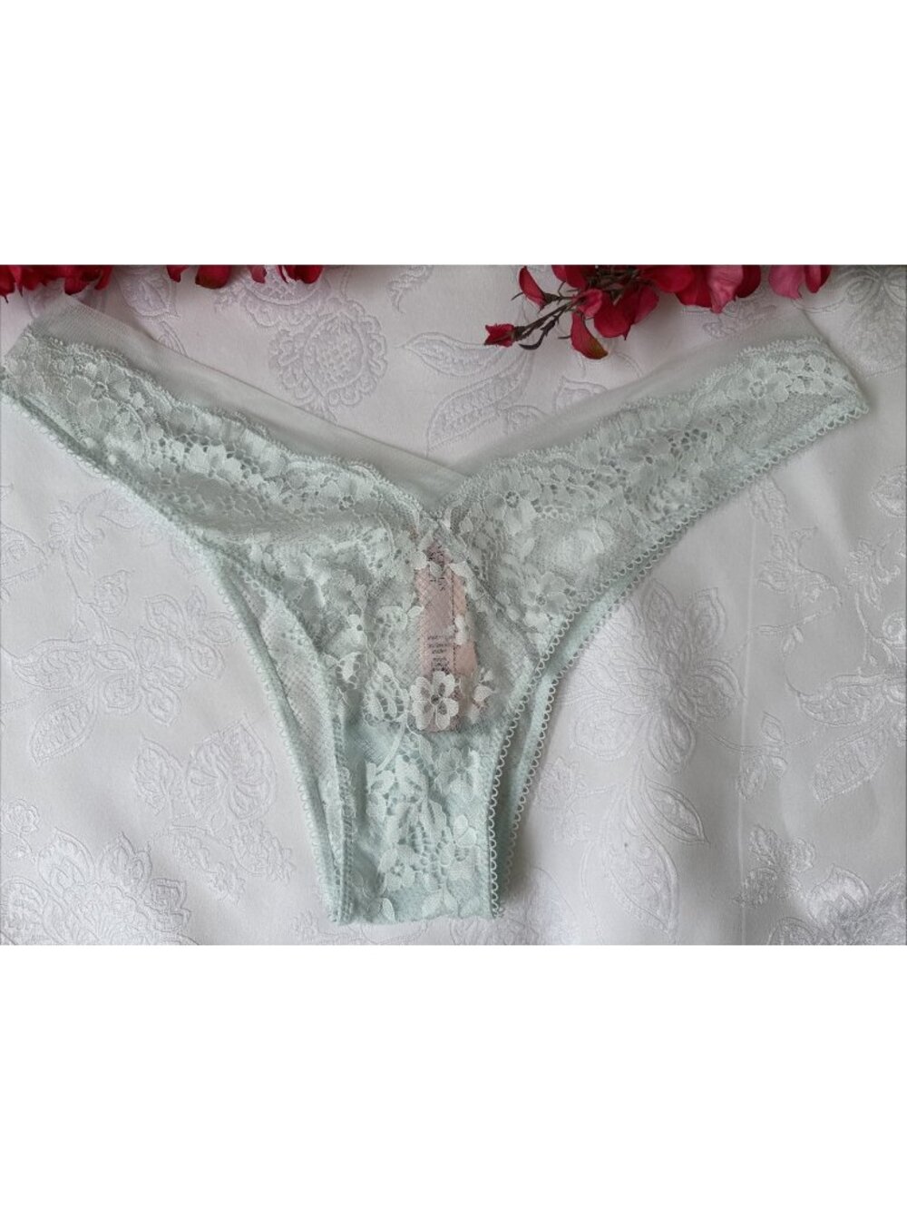 VICTORIA'S SECRET M ICE BLUE LACE BRAZILIAN DREAM ANGELS THONG PANTIES